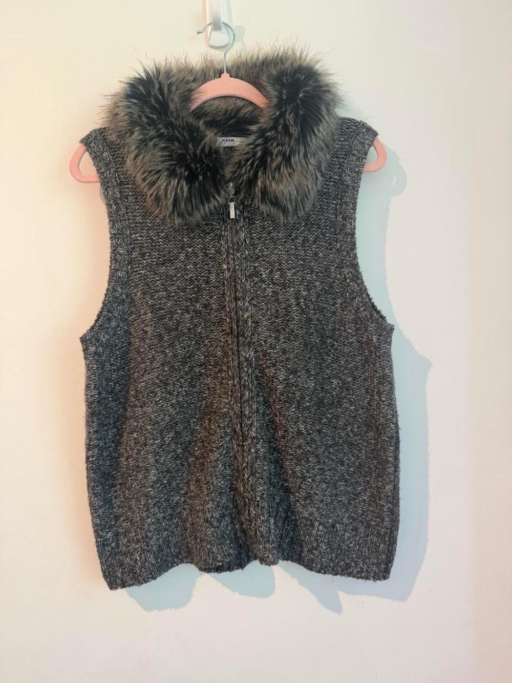 Alia Charcoal Faux Fur-Trim Sleeveless Zip Cardigan - Picture 3 of 4